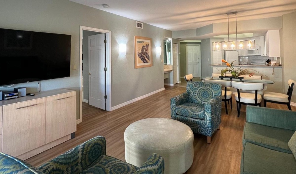 Deluxe One-Bedroom Suite